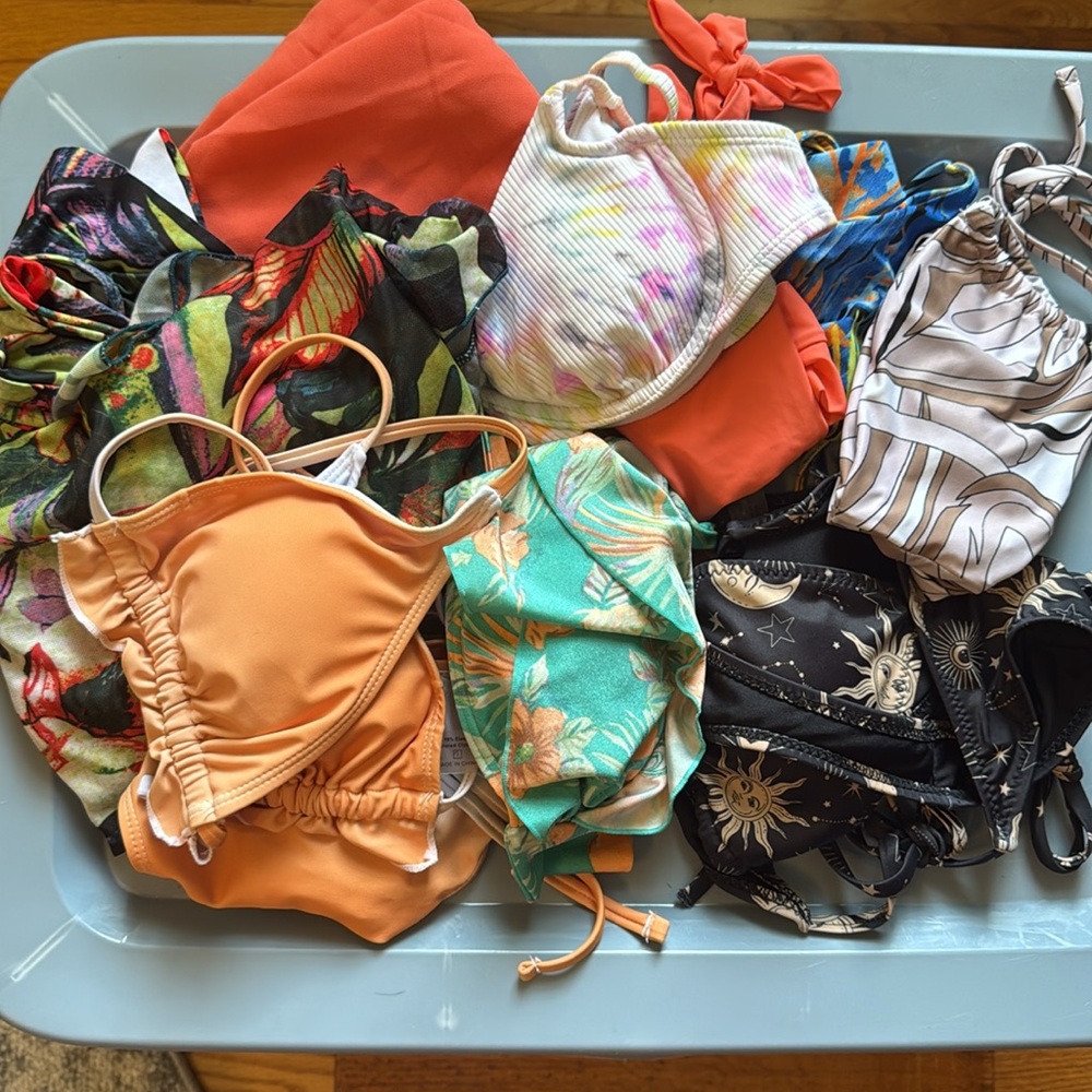 Bikini Bundle - Picture 2 of 13